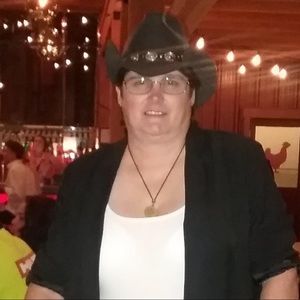 Meet your Posher, Faith